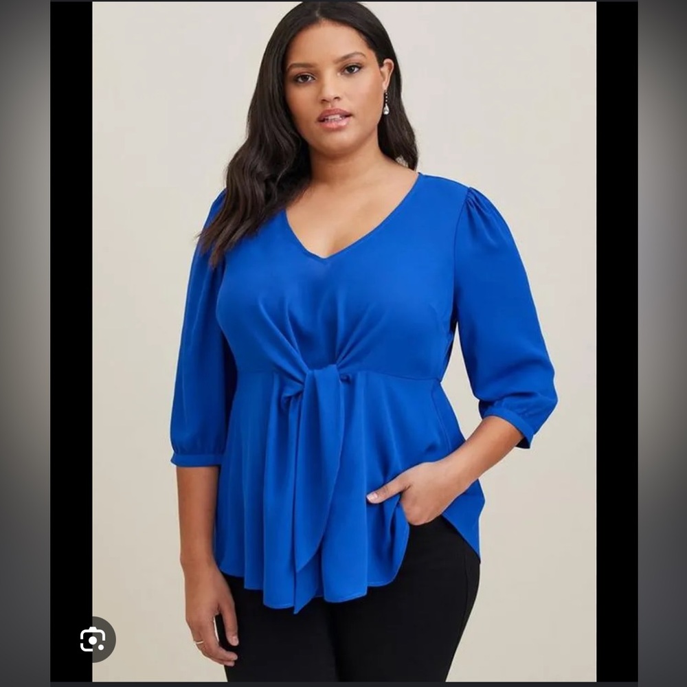 Torrid Georgette Tie Front Blouse Size 1
